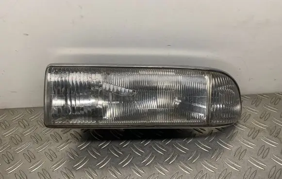 Chevrolet Blazer Headlight/headlamp 16524627 16524985