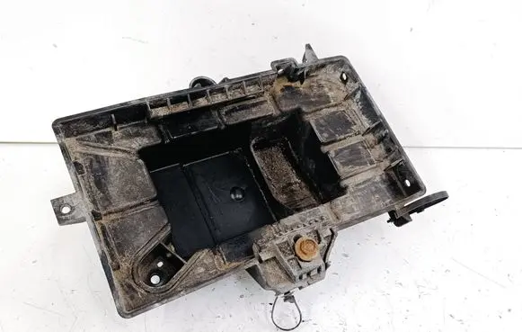 Chrysler Town u0026 Country V Battery tray 68053342AG