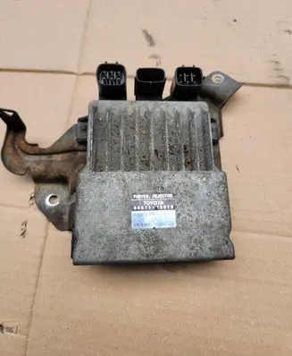 Lexus IS 220D-250-350 Fuel injection control unit/module 8987120070