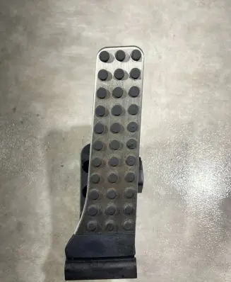 Mercedes-Benz C AMG W205 Accelerator throttle pedal a2043000200
