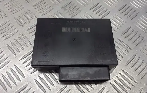 Skoda Fabia Mk2 (5J) Central body control module 5J0959433