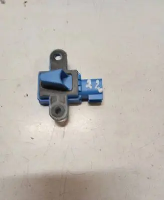 Volvo XC60 Airbag deployment crash/impact sensor 30798511