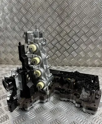 Audi A7 S7 4G Transmission gearbox valve body 0B5927256B 0B5325025Q 0B5325031L