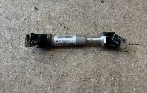 BMW X6 E71 Steering column universal joint 6774110