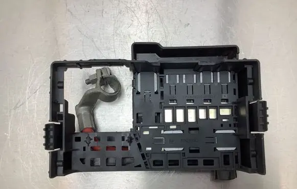 Opel Insignia A Positive cable (battery) 525230582
