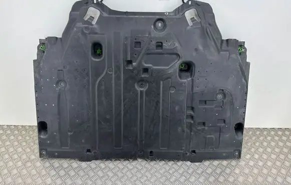 Opel Mokka X Engine splash shield/under tray 9847060580
