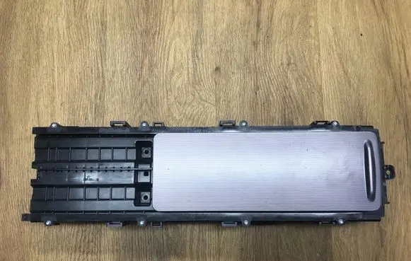 Cup holder front