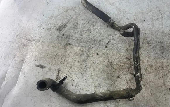 Mitsubishi Pajero Sport I Engine coolant pipe/hose