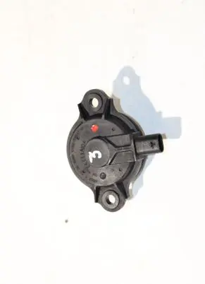 BMW 3 F30 F35 F31 Camshaft vanos timing valve 7593719