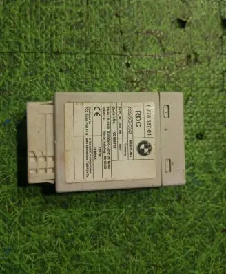 BMW 6 E63 E64 Tire pressure control unit 6778387 100185731 053100100306