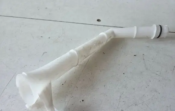 Nissan Juke II F16 Window washer liquid tank fill tube 