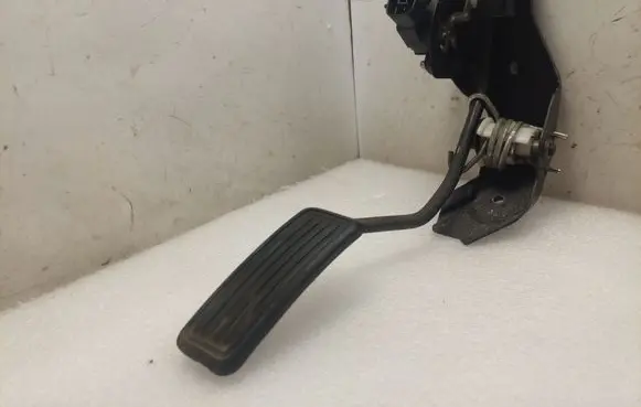 Toyota Corolla Verso AR10 Acceleration sensor 7801013011