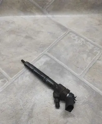 Mercedes-Benz B W245 Fuel injector A6400700787 0445110167