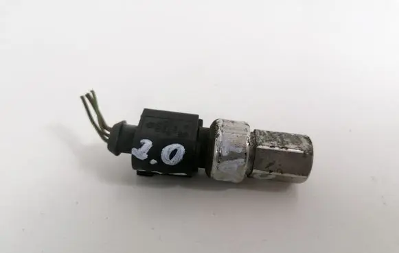 Volkswagen PASSAT CC Air conditioning (A/C) pressure sensor 1K0959126A