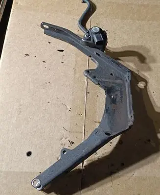 Mercedes-Benz E W211 Other engine bay part A6110900427