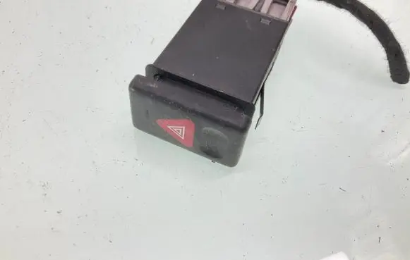 Seat Alhambra (Mk1) Hazard light switch 7M5953235A SAP0C89 YM2113A350ABW