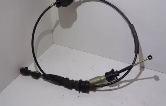 Volvo S70 V70 V70 XC Gear shift cable linkage 9181805 070869