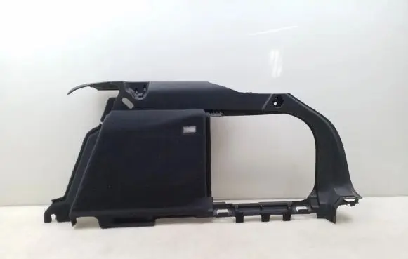 Trunk/boot side trim panel