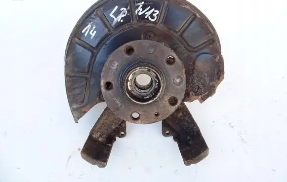 Volkswagen Golf VI Front wheel hub spindle knuckle 16477871848
