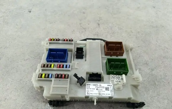Ford S-MAX Fuse box set 