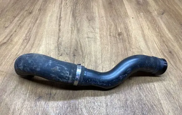 Land Rover Discovery 5 Intercooler hose/pipe FPLA6K770C