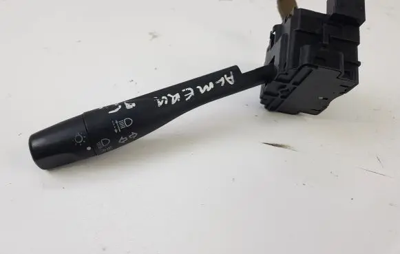 Nissan Almera Indicator stalk