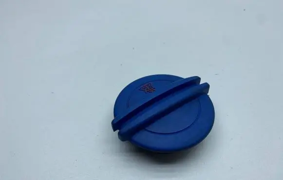 Audi A7 S7 4G Coolant expansion tank/reservoir cap 3B0121321