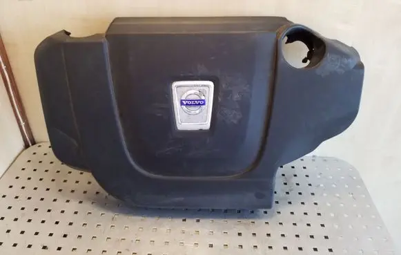 Engine cover (trim)