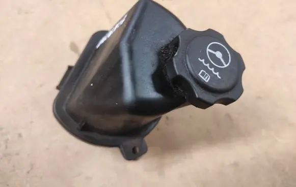 Power steering fluid tank/reservoir