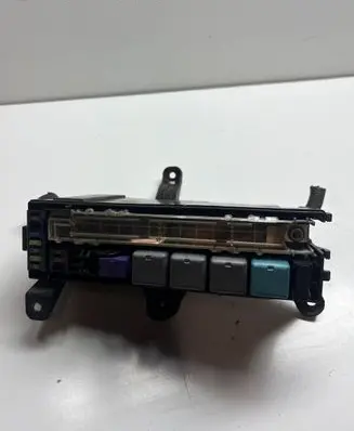 Lexus GS 300 350 430 450H Fuse box set 8266230590