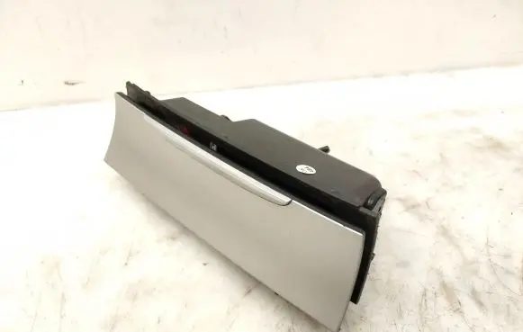Volkswagen PASSAT B7 Car ashtray 300863284K