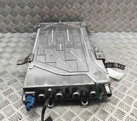 Tesla Model S Voltage converter inverter 106651001B