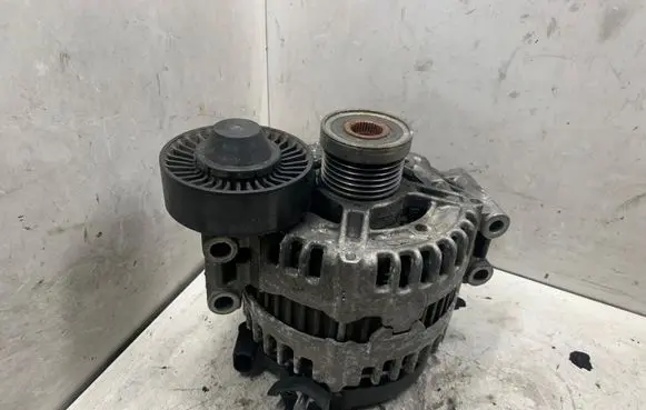 BMW 5 E60 E61 Generator/alternator 0121715012