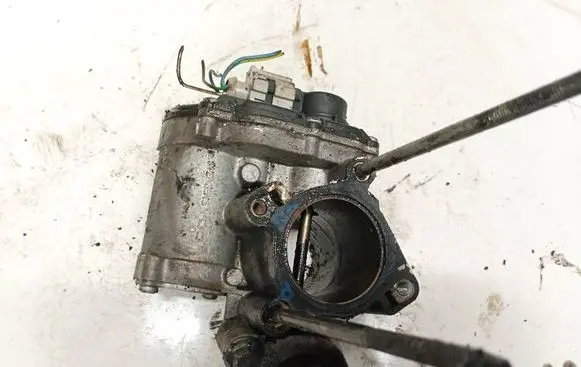 Nissan Qashqai EGR valve 8200797706