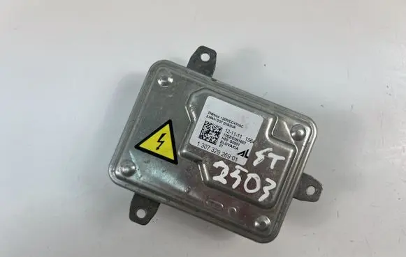 Volvo C30 Xenon control unit/module 130732926901
