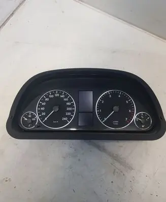 Mercedes-Benz A W169 Speedometer (instrument cluster) A1695408948 A1695407811