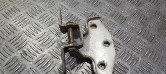 KIA Carnival Front door upper hinge