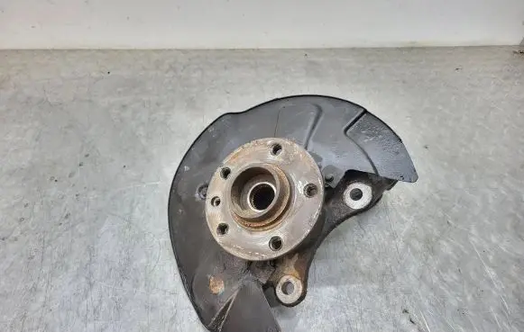 Volkswagen Transporter - Caravelle T5 Front wheel hub spindle knuckle