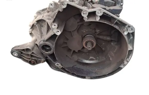 Ford Focus Manual 6 speed gearbox AV6R7002GG 140912