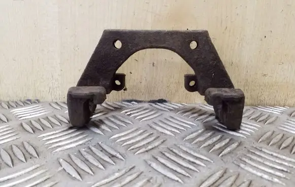 BMW X5 E53 Brake caliper pad carrier rear 