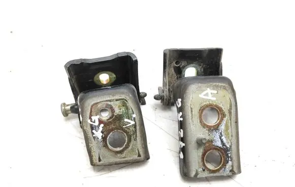 Rear door hinge set