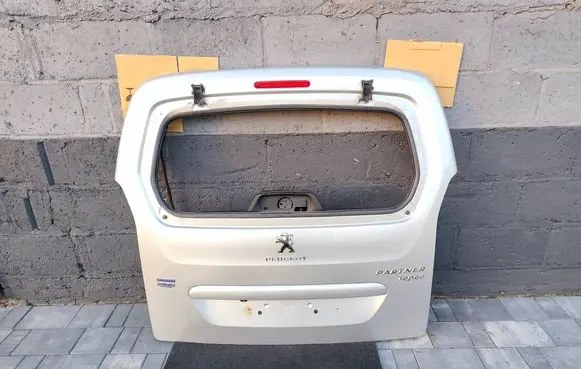 Peugeot Partner Truck tailgate 