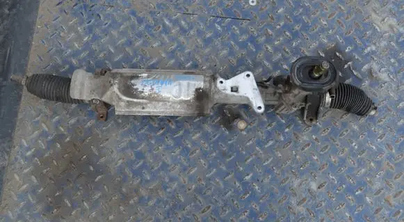 Volkswagen Golf IV Steering rack 1J1422105 ADB103