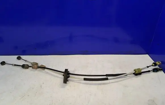 Saab 9-5 Gear shift cable linkage 55576239