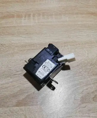 Toyota Corolla Verso AR10 Ignition lock 626399000