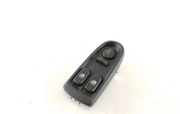 Iveco Daily 35 - 40.10 Electric window control switch 5801304491