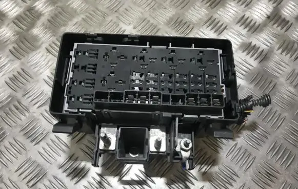 Ford Transit Fuse box set 6c1t14a067ab 6c1t-14a067-ab