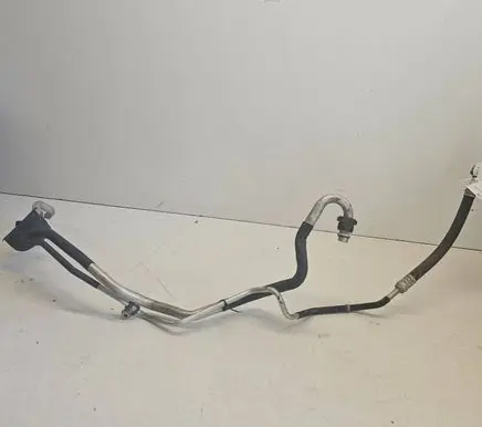 Air conditioning (A/C) pipe/hose