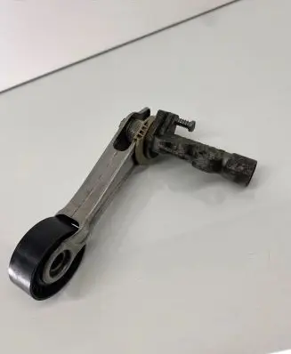 Peugeot 308 Alternator belt tensioner 7534398 V75343988009