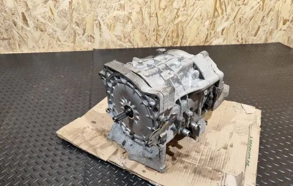 Nissan Leaf I (ZE0) Electric car motor Em57 Yha14